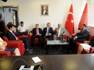 Mhp Heyetinden Chp’ye Ziyaret