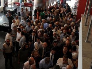 Chp Genel Merkezi’nde Partililer Bayramlaştı