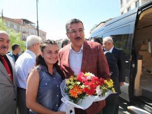 Bakan Tüfenkci, Cem Vakfı’nı Ziyaret Etti