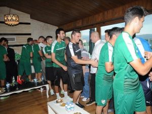 Hamzaoğlu: “Fenerbahçe’yi Yendik, Rahat Oturuyoruz Ama…”