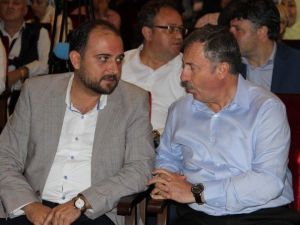 Ak Parti Mkyk Üyesi Murat Baybatur: