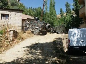 Ak Parti Milletvekili Adayı Silahla Tarandı