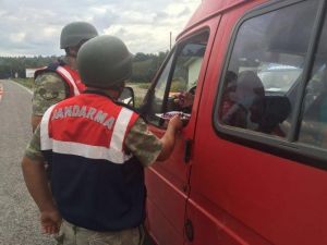 Jandarma Sürücülerin Bayramlarını Kutladı