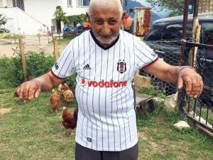 95’lik Dedenin Beşiktaş Aşkı