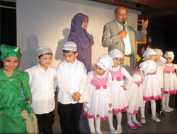 Miniklerin Mezuniyeti Duygulandırdı