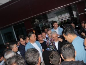 Başbakan Yıldırım Çatışmada Yaralanan Üsteğmeni Ziyaret Etti