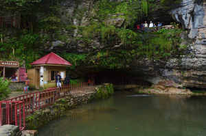Dünyanın En Uzun İkinci Mağarası olan Çal Mağarası’na ziyaretçi akını