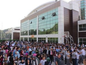 Fetö’den Devlete Geçen Okulda İlk Ders Zili Çaldı