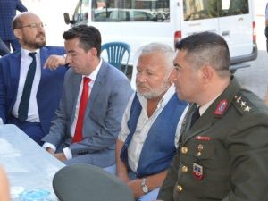 Niksar Protokolü Şehit Ailesini Ziyaret Etti