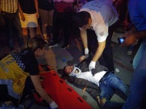 Zonguldak’ta Motosiklet Hafif Ticari Araca Çarptı: 2 Yaralı