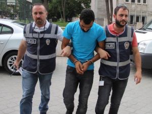 Telefon Dolandırıcısı, Altınları Alamadan Yakalandı
