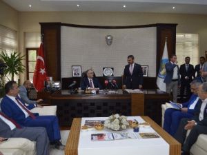 Bakan Ağbal’dan Başkan Külcü’ye Övgü