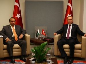 Cumhurbaşkanı Erdoğan, Pakistan Başbakanı Şerif İle Görüştü