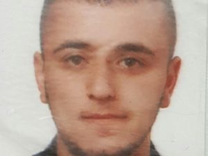 Askerden Yeni Gelen Genç Silahlı Saldırıda Öldürüldü