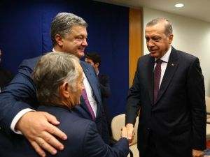 Cumhurbaşkanı Erdoğan, Ukrayna Cumhurbaşkanı Poroşenko İle Bir Araya Geldi