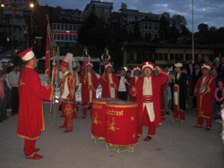 Rize'de Mehterli Kortej Yürüyüşü