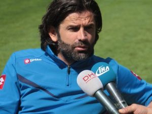 Üzülmez: "Babam, ’Seviyor Musun Parayı’ Diye Sordu"