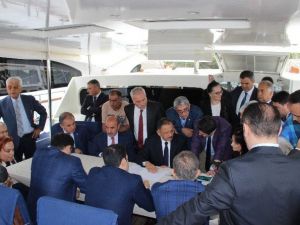 Bakan Özhaseki’den "Çeşme’yi Kurtaracak Proje" İncelemesi