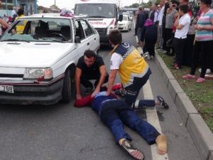 Kazayı Merak Edip Geldi, Yaralının Eşi Olduğunu Görünce Gözyaşlarına Boğuldu