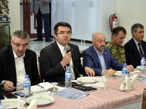 Gümüşhane 9,5 Saatlik Toplantıyla Masaya Yatırıldı