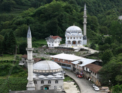 İnat Uğruna Camiler Şaşırtıyor