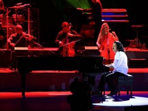 Yanni’den Expo 2016 Antalya’da Konser