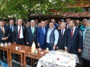 Bakan Müezzinoğlu’ndan Emeklilikte Yaşa Takılanlara Üzücü Haber