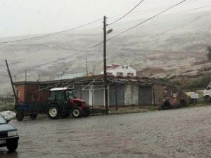Gümüşhane’nin Yükseklerine Yılın İlk Karı Yağdı