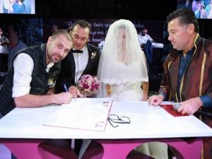 Nejat İşler Bodrum’da Nikah Şahitliği Yaptı