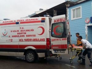 Bartın’da Ağaçtan Düşen 2 Kişi Yaralandı