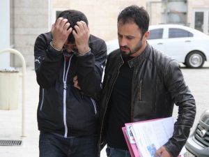 Bonzai Poşetini Yazlık Evin Çatısına Atınca Yakalandı