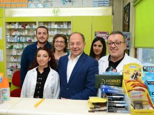 Sağlık Bakanı Akdağ’dan Eczaneye Sürpriz Ziyaret