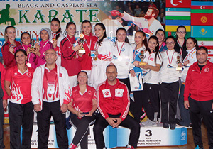 Karadeni̇z ve Hazar Ülkeleri̇ Karate Şampi̇yonası Sona Erdi