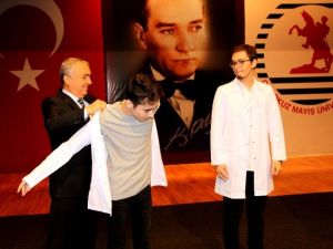 Doktor Adayları Beyaz Önlük Giydi