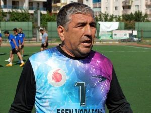 Salihligücü’nün Kalesi 47’lik Kaleciye Emanet