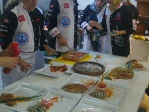 Hem Öğreniyorlar, Hem De Kazanıyorlar