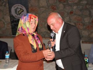 Bilecik’te Futbol Gecesinde Duygu Dolu Anlar Yaşandı