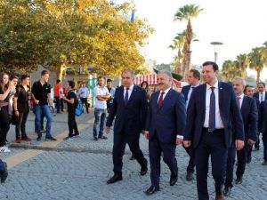 Ulaştırma Bakanı Arslan, İzmir Valiliğini Ziyaret Etti