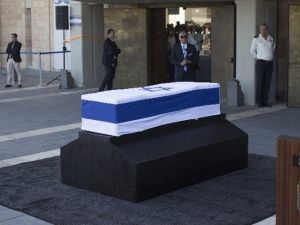 Şimon Peres İçin Parlamentoda Tören Düzenleniyor