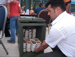 İftar Kuyruğuna Termobox’lı Çözüm