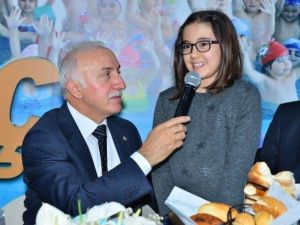 15 Bin Öğrenci Geleceğe Kulaç Atacak