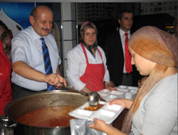 Bakırcı İftar Yemeği Dağıttı