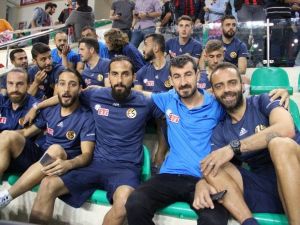 Eskişehirspor, Nesine.com Eskişehir Basket’i Yalnız Bırakmadı