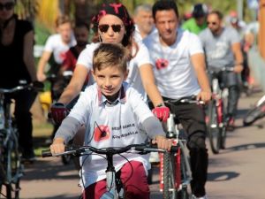 Sağlık İçin 30 Kilometre Pedal Çevirdiler