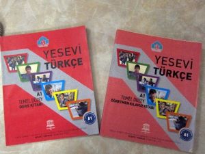 Ahmet Yesevi Üniversitesinden "Yesevi Türkçe" Seti