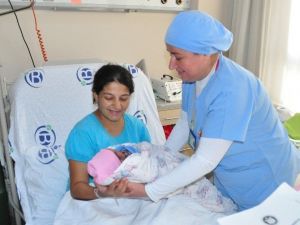 Anne Sütü Bebeğin İlk Doğal Aşısı