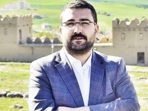 Ak Parti Çorum Gençlik Kolları Üyeleri Görevinden İstifa Etti
