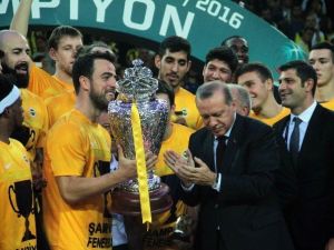 32. Erkekler Cumhurbaşkanlığı Kupası Fenerbahçe’nin