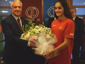 Anadolu Üniversitesi Spor Kulübü Yeni Sezona Merhaba Dedi