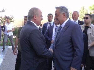 Ak Parti Genel Başkan Yardımcısı Hayati Yazıcı:
